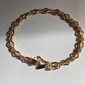 Gold plated cubic zirconia bracelet
